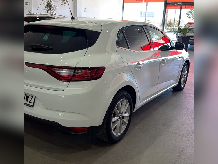 Renault Megane 1.2TCE 130CV INTENSE foto 6